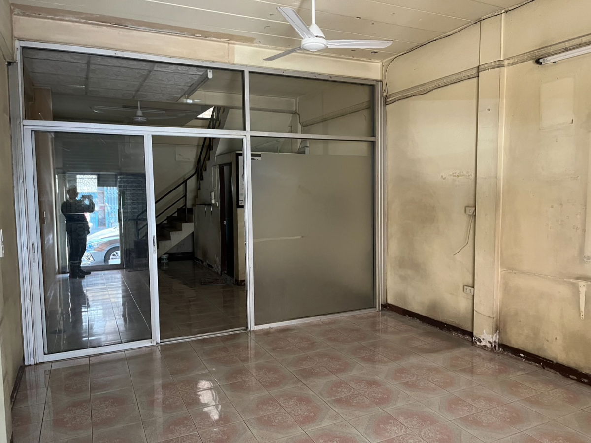 รูป ⚡ ให้เช่า ทาวน์โฮม 2 ชั้น ซอย รามคำแหง 188 ขนาด 16 ตร.ว. ⚡ - รูปที่ 4/8