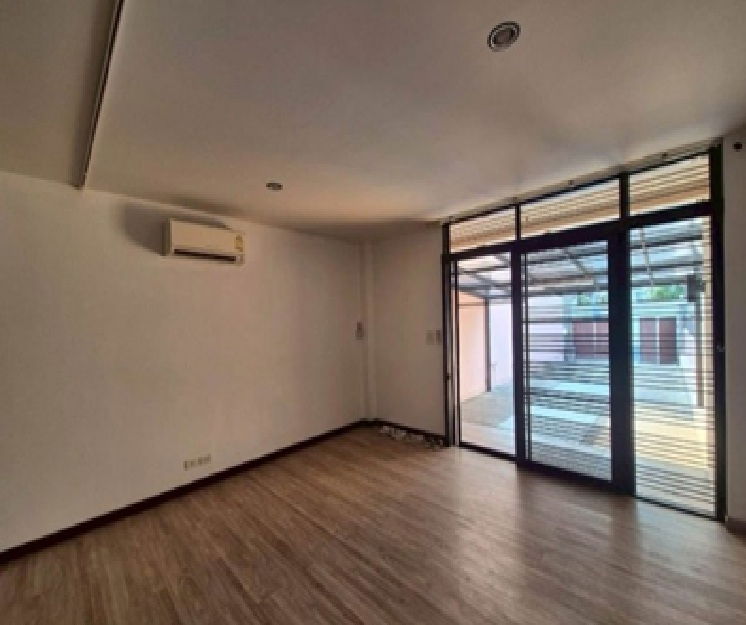 picture For Rent Home Office 3 storeys at Soi AriSampan / Phahonyothin / BTS Ari - 4/16