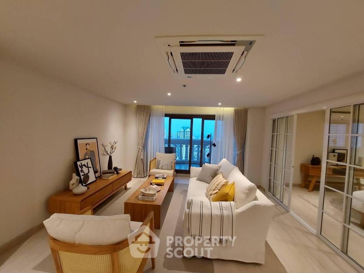 รูป คอนโด 2-ห้องนอน ที่ ณุศา สเตท ทาวเวอร์ คอนโดมิเนียม ใกล้ BTS สะพานตากสิน (ID 452544) - รูปที่ 4/10