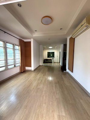 ทาวน์โฮม เดอะ พาซิโอ พาร์ค กาญจนาภิเษก : ขายทาวน์เฮาส์ หลังริม พื้นที่ 36 ตร.วา