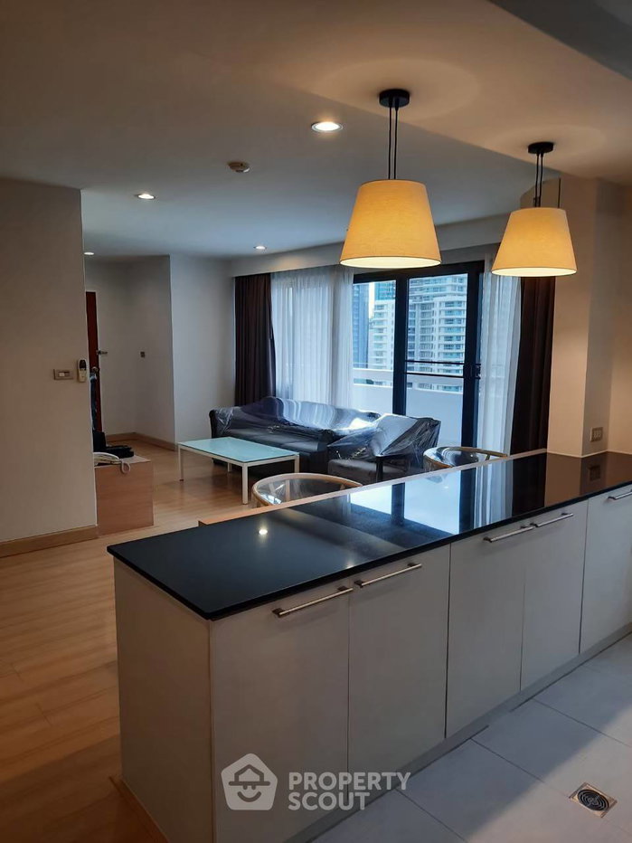 picture 2-BR Condo at Prasarnmit Place near MRT Sukhumvit (ID 924789) - 10/11