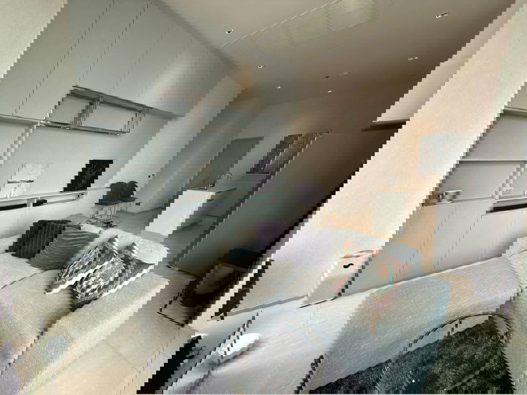 picture FOR RENT condo Ashton Silom - 7/20