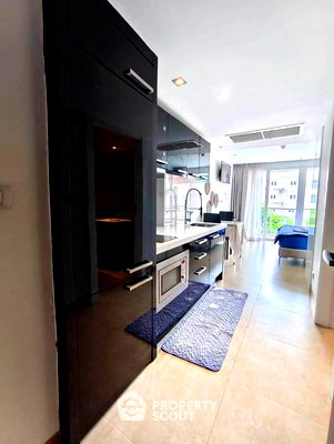 Condos for rent South Pattaya Road : Studio Condo at Centara Avenue Residence close to Pattaya South (ID 2637010)
