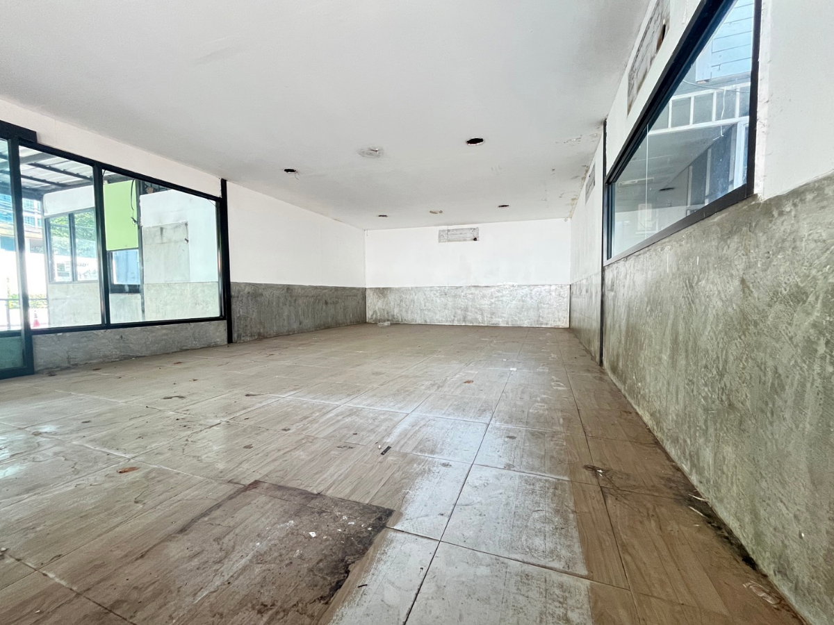 รูป 🏢 ให้เช่าพื้นที่แปลงหัวมุม ย่านวิภาวดี – จตุจักร เหมาะทำร้านอาหาร คาเฟ่ โชว์รูม คลินิก ออฟฟิศ - รูปที่ 6/16