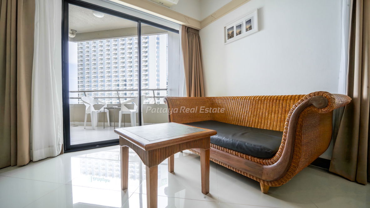 picture 🛏️ 1 Bed - 🛁 1 Bath - 🏙️ Sea View - 🇹🇭 THAI name - 🏢 Markland Condominium Pattaya - Ref: MARKL07 - 8/15