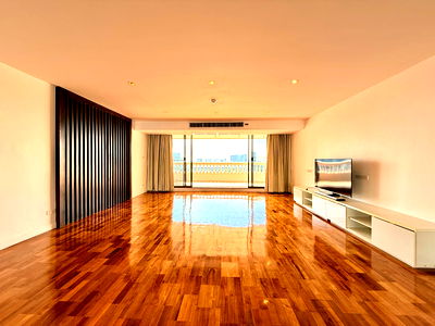 Apartment building for rent DONKI Mall Thonglor   : Enormous 4 Bedroom Apartment For Rent in Asoke Area - BR20833AP