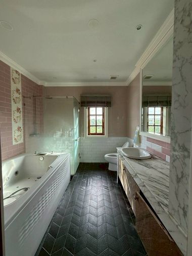 4-bed house for rent, 400 sq wah, Lak Si