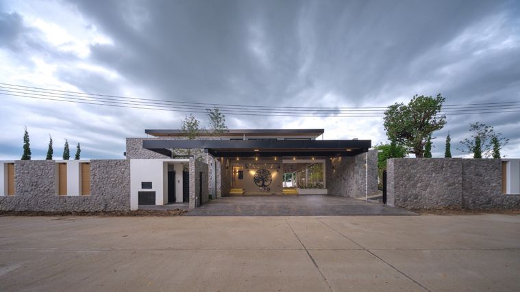 โครงการบ้านสไตล์ Luxury Pool Villa ใกล้ประตูท่าแพ เพียง 10 นาที