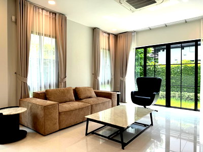 เช่าบ้านเดี่ยว เขตสะพานสูง : Nantawan กรุงเทพกรีฑาตัดใหม่ จาก clubhouse เพียง 40ม.  เลี้ยงสัตว์ได้ 🐶