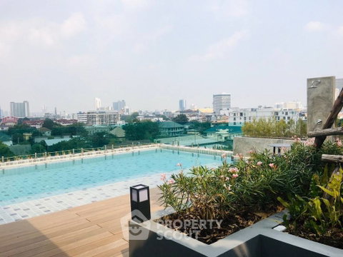 1-BR Condo at The Teak in Bang Na Nuea (ID 300584)