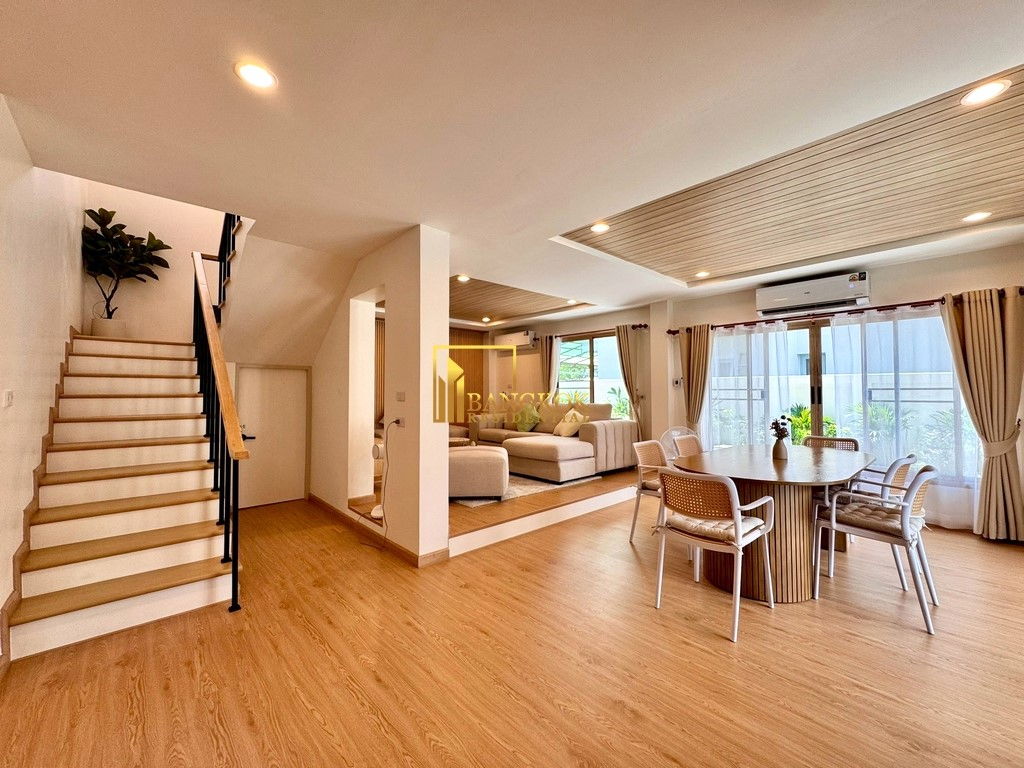 รูป Stunning 3 Bed House with Private Pool For Sale in On Nut - BR28245SH - รูปที่ 1/47