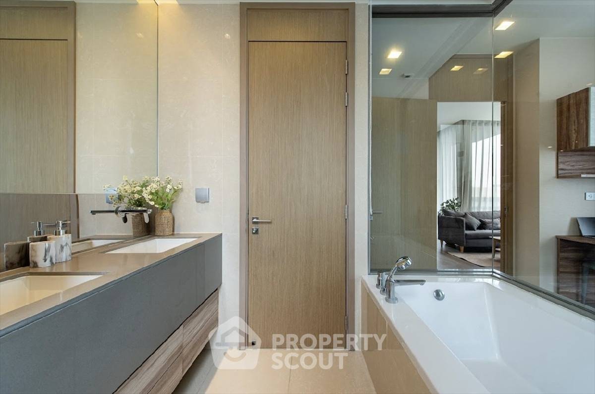 picture 2-BR Condo at The Esse Asoke near MRT Sukhumvit (ID 2695718) - 3/11