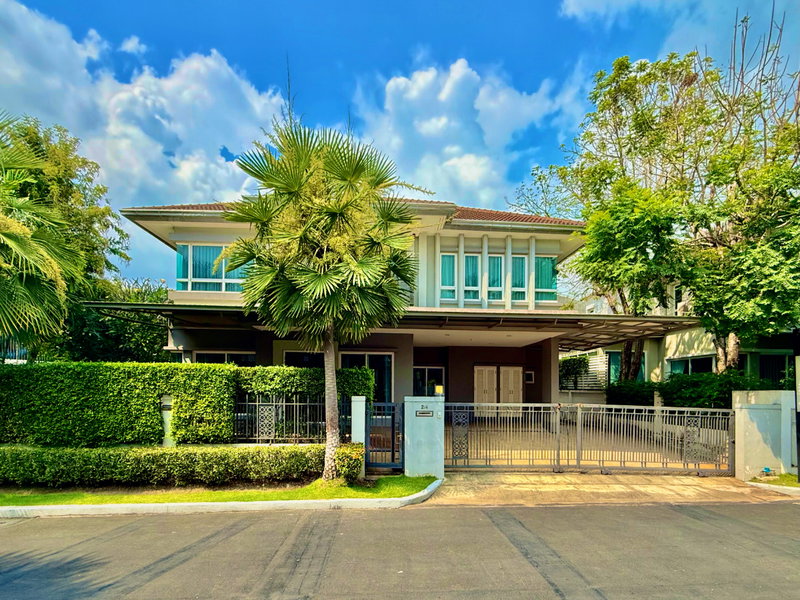 ขายบ้านเดี่ยว : ขายบ้านหรู Grand Bangkok Boulevard พระราม 9–ศรีนครินทร์ | 79 ตร.ว. | 4 นอน 5 น้ำ | ห้องมุม | 24.9 ลบ.