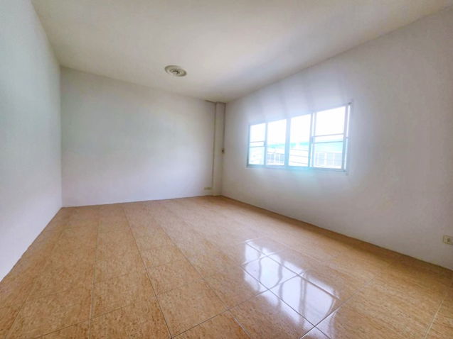 รูป โรงงาน โกดัง และออฟฟิศ 280ตร.ม. ร้บน้ำหนักได้มาก 3ตัน ไฟ3เฟส วงแหวนอุตสาหกรรม สุขสวัสดิ์ ตลาดชุมชนบางปลากด 700 ม. ใกล้วัดใหญ่ 400 ม. - รูปที่ 12/16