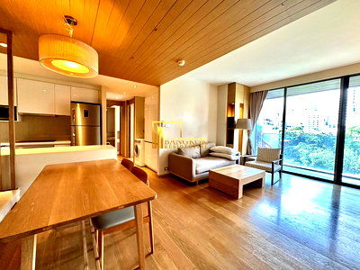 Condos for rent : Luxurious 2 Bedroom Apartment Near Phrom Phong Park - BR7154SA