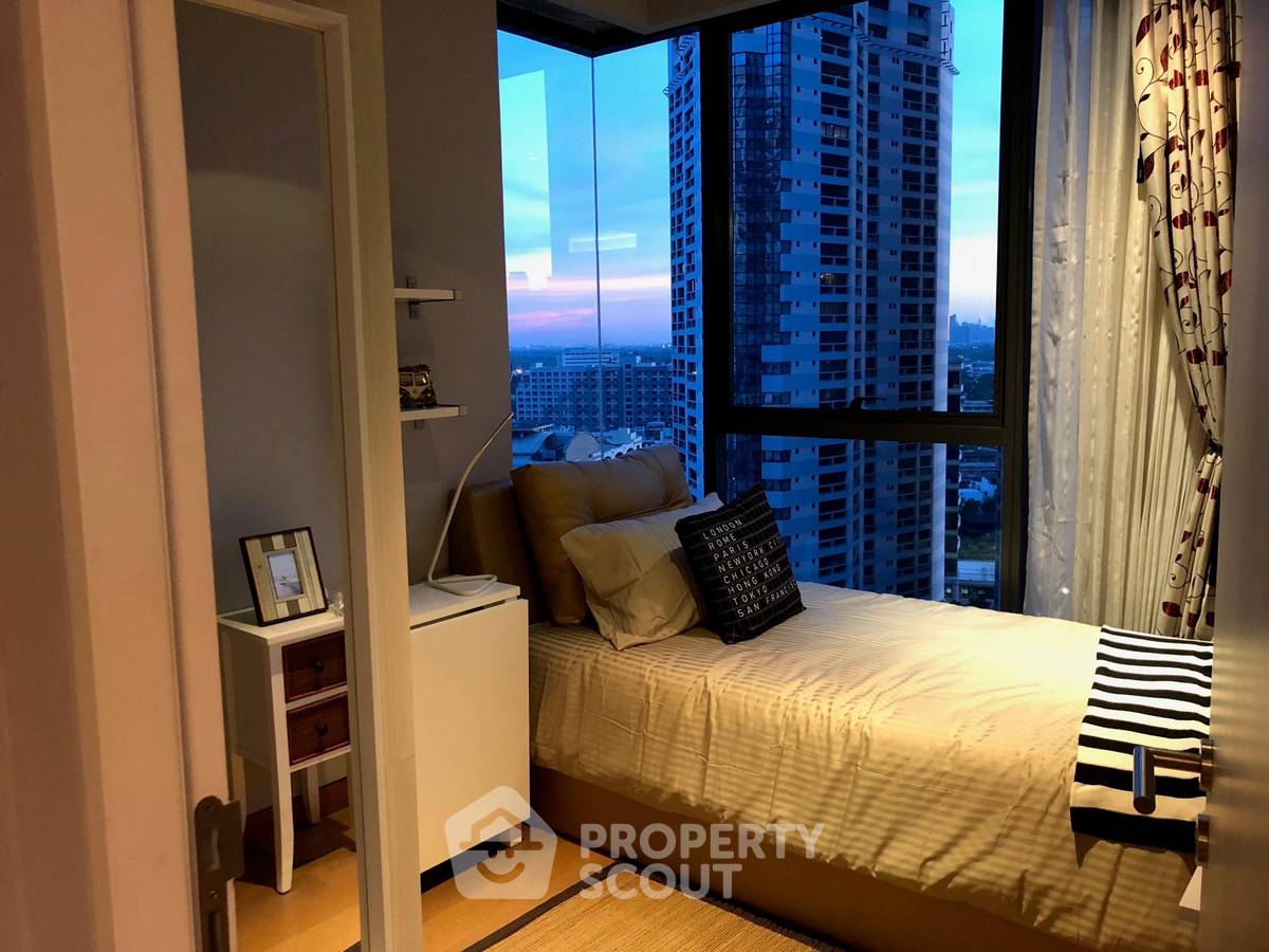 รูป คอนโด 2 ห้องนอน ให้เช่า เดอะ ลุมพินี 24 ชั้น 12 ใกล้ BTS พร้อมพงษ์ (ID 453062) - รูปที่ 4/5