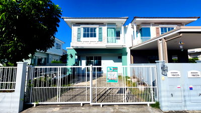 Twin houses for sale Samut Prakarn : Selling a 2-story twin house in Villaggio Prachauthit 90. Great price! Selling at a loss, below the purchase price from the developer! 🏡