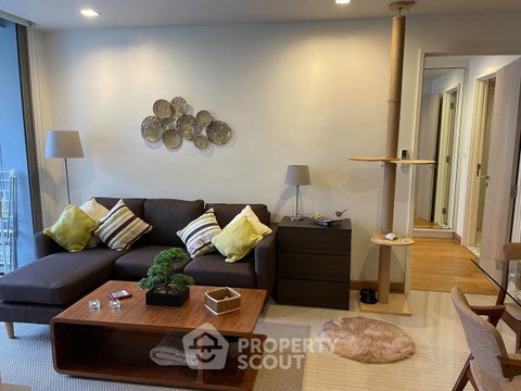2-BR Condo at Down Town 49 near BTS Phrom Phong (ID 621621)