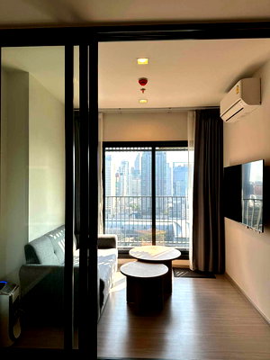 Condos for rent : T019 For rent: Life Asoke Hype 1-bedroom unit, 36 sq.m., 25,000 THB.
