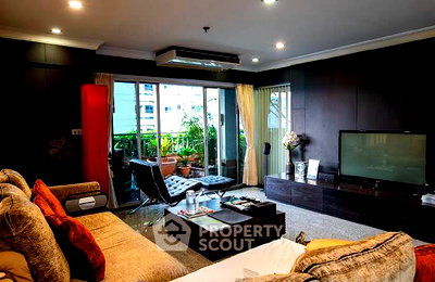 Condos for sale Surawong Road : 4-BR Condo at Sathorn Park Place Condominium near MRT Lumphini (ID 1568866)