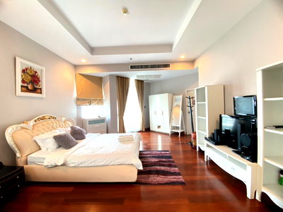 Condos for rent : Penthouse for rent✨5 bedrooms, near MRT Cultural Center: Supalai Wellington I : Spacious room, luxuriously decorated, fully furnished.