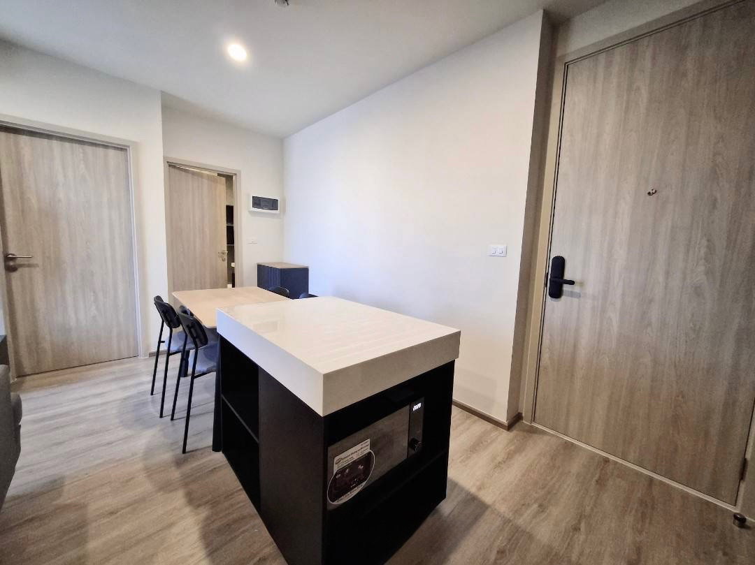 picture For Rent "𝐍𝐮𝐞 𝐃𝐢𝐬𝐭𝐫𝐢𝐜𝐭 𝐑𝟗 " Size 34.80  Sqm. Floor 16  Near : MRT- Rama 9  - 25/31