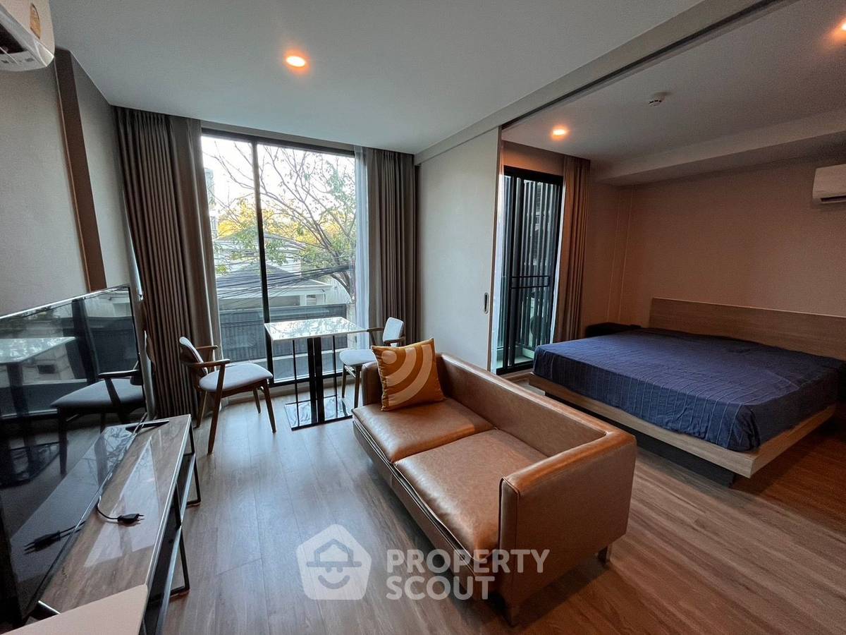 รูป คอนโด 1-ห้องนอน ที่ เดอะ ทีค สุขุมวิท 39 ใกล้ BTS พร้อมพงษ์ (ID 567260) - รูปที่ 2/9