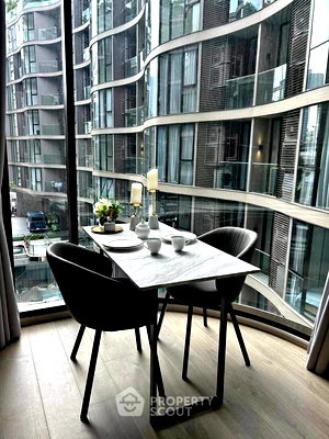 คอนโดให้เช่า : คอนโด 1-ห้องนอน ที่ ฟินน์ อโศก ใกล้ BTS อโศก (ID 2439315)