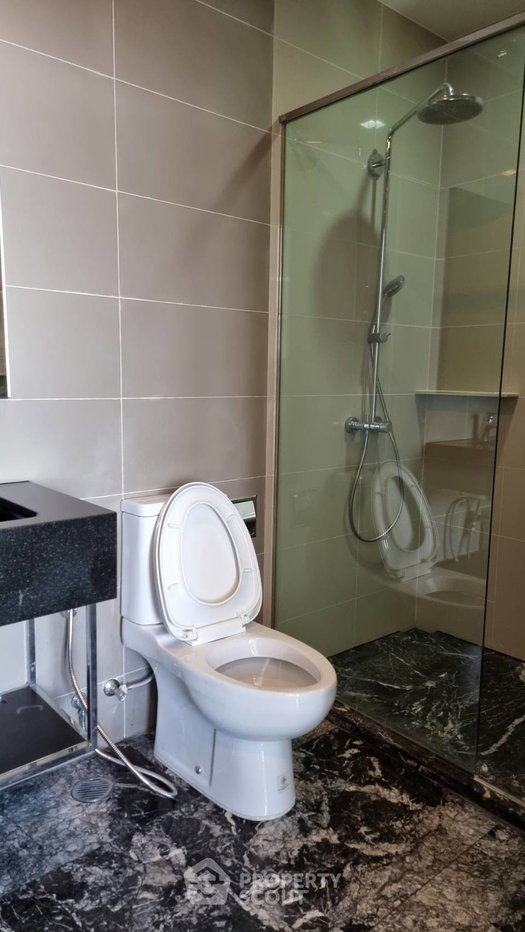 รูป คอนโด 2-ห้องนอน ที่ ดิ เอดจ์ สุขุมวิท 23 ใกล้ MRT สุขุมวิท (ID 860531) - รูปที่ 3/15