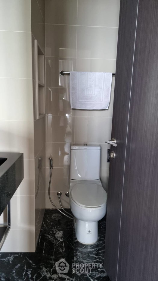 รูป คอนโด 2-ห้องนอน ที่ ดิ เอดจ์ สุขุมวิท 23 ใกล้ MRT สุขุมวิท (ID 860531) - รูปที่ 5/15