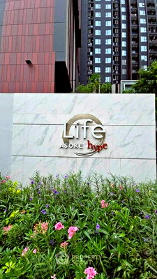 Condos for rent Ratchathewi : 2-BR Condo at Life Asoke Hype near ARL Makkasan (ID 2592977)