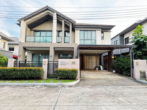 🍀 ให้เช่า แกรนด์ บางกอก บูเลอวาร์ด พระราม 9 - กรุงเทพกรีฑา 🍀 สนใจแอดไลน์ @zcondo (มี@นำหน้า) 🔥  C5331