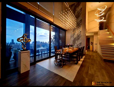 ขายคอนโด : 🌆 Iconic High-Floor Penthouse at The Esse at Singha Complex 