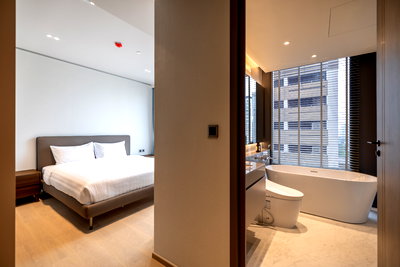 คอนโดให้เช่า : ✅ ✅ ให้เช่า - Tonson One Residence , Ultimate Luxury 1 ห้องนอน พร้อมเข้าอยู่ ติดต่อไลน์ @bktasset หรือโทร 095-325-8928