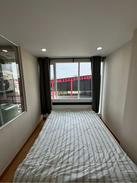 📣 ให้เช่า คอนโดทัวร์มาลีน สาทร–ตากสิน 🚆 ใกล้ BTS กรุงธนบุรี เพียง 350 ม. ☎️ติดต่อ คุณหย๊ะ 📞 093-4419156 ID Line : @928zbfqq