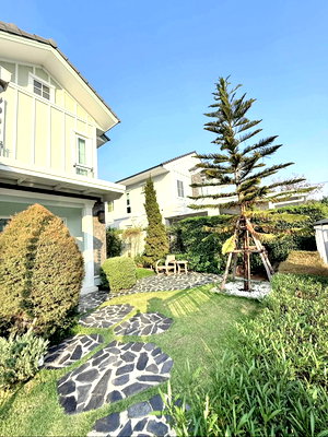 เช่าบ้านเดี่ยว สมุทรปราการ : ให้เช่าวิลลาจจิโอ 2 ศรีนครินทร์-บางนา (Villaggio 2 Srinakarin-Bangna) อยู่ถนนบัวนครินทร์ ใกล้เมกา บางนา