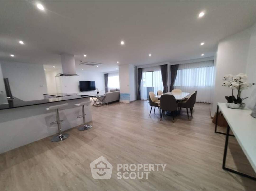 รูป คอนโด 2-ห้องนอน ที่ สีลม คอนโดมิเนียม ใกล้ BTS ศาลาแดง (ID 1404828) - รูปที่ 15/22