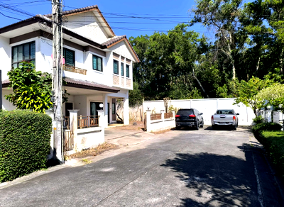 HOME 72.7 Sq.w. Si Racha Chonburi for 4.2M