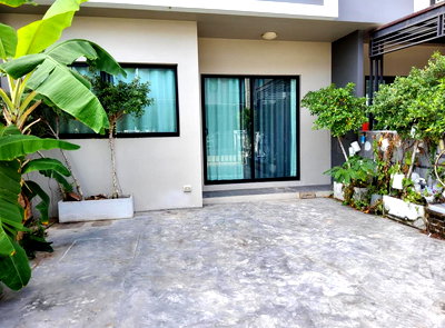 ทาวน์โฮม สถาบันเทคโนโลยีแห่งสุวรรณภูมิ  : ทาวน์เฮ้าส์ สำหรับขาย ทาวน์เฮ้าส์ เดอะคัลเลอร์ส บางนา วงแหวนฯ 3 บางพลี-สมุทรปราการ