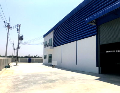 เช่าโรงงาน นิคมสินสาคร : ให้เช่าโกดังพร้อมสำนักงาน 2 ชั้น สร้างใหม่ / พื้นที่ใช้สอยรวม 900 ตารางเมตร / ทำเล โคกขาม สมุทรสาคร / ซอย สน. โคกขาม / ใกล้ การไฟฟ้า โคกขาม 