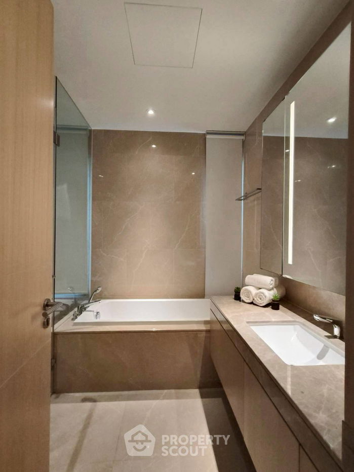 รูป คอนโด 2-ห้องนอน ที่ แมกโนเลียส์ วอเตอร์ฟรอนท์ เรสซิเดนซ์ ใกล้ BTS สะพานตากสิน (ID 2698528) - รูปที่ 10/17