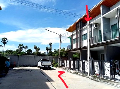 TOWN HOUSE 20 Sq.w. Muang Chon Buri Chonburi for 2.6M