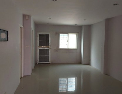 TOWN HOUSE 19.3 Sq.w. Bang Khen Bangkok for 2.9M