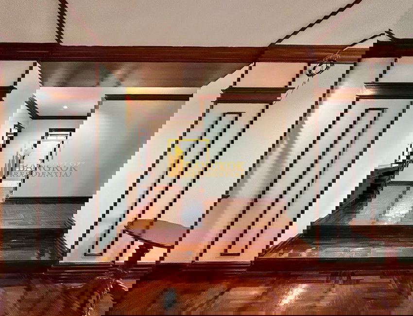 รูป Very Spacious 3 Bedroom Apartment Located Near Terminal 21 Mall - BR21086AP - รูปที่ 15/44