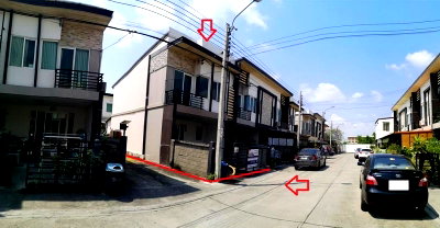 TOWN HOUSE 21 Sq.w. Bang Khun Thian Bangkok for 2.9M
