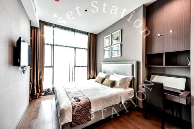 Condos for rent : 🚅‼️2-Bedroom Condo Available – Ready to Move in April at The Diplomat Sathorn Convenient transportation with easy access to 🚄 BTS Surasak Station.