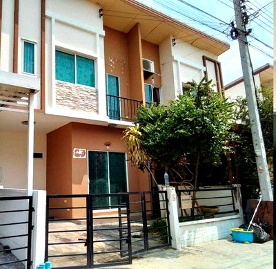 TOWN HOUSE 18 Sq.w. Phra Pra Daeng Samut Prakarn for 3.1M