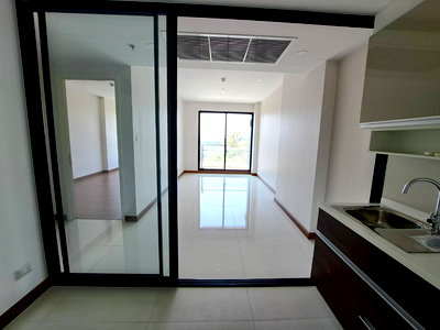 คอนโด ถนนลาดหญ้า : ขายถูก!!!  4.7 M ขายคอนโดศุภาลัย พรีเมียร์ เจริญนคร 48 ตรม ชั้น 7