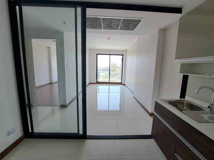 ขายถูก!!!  4.7 M ขายคอนโดศุภาลัย พรีเมียร์ เจริญนคร 48 ตรม ชั้น 7