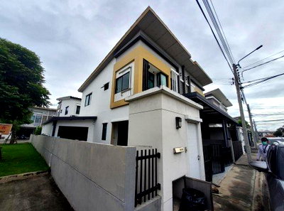 ทาวน์โฮม บิ๊กซี บางใหญ่ : ทาวน์เฮ้าส์ สำหรับขาย ทาวน์เฮ้าส์ โครงการ เดอะทรัสต์ ราชพฤกษ์ รัตนาธิเบศร์ นนทบุรี